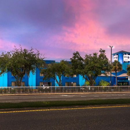Spot X Hotel Tampa - Wesley Chapel By The Red Collection Eksteriør bilde