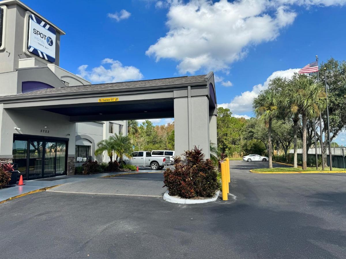Spot X Hotel Tampa - Wesley Chapel By The Red Collection Eksteriør bilde