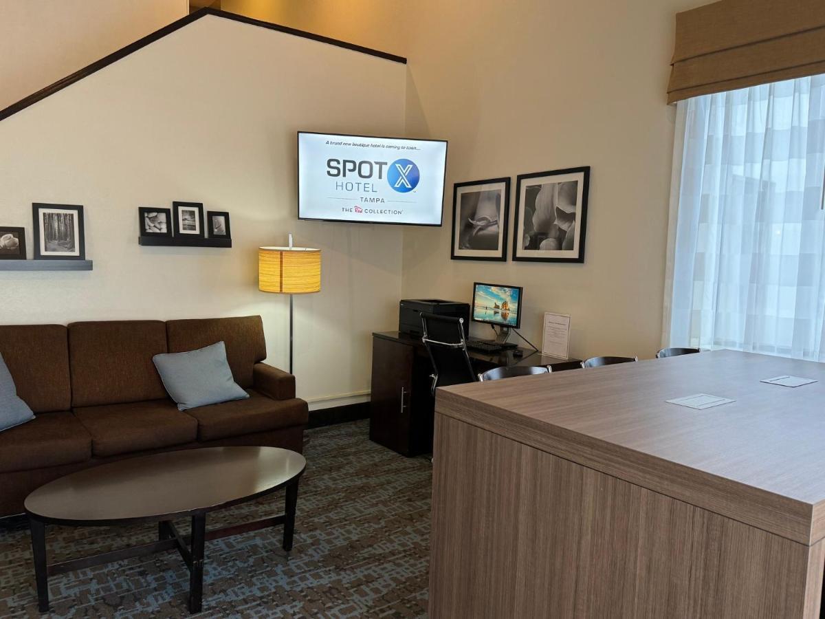 Spot X Hotel Tampa - Wesley Chapel By The Red Collection Eksteriør bilde