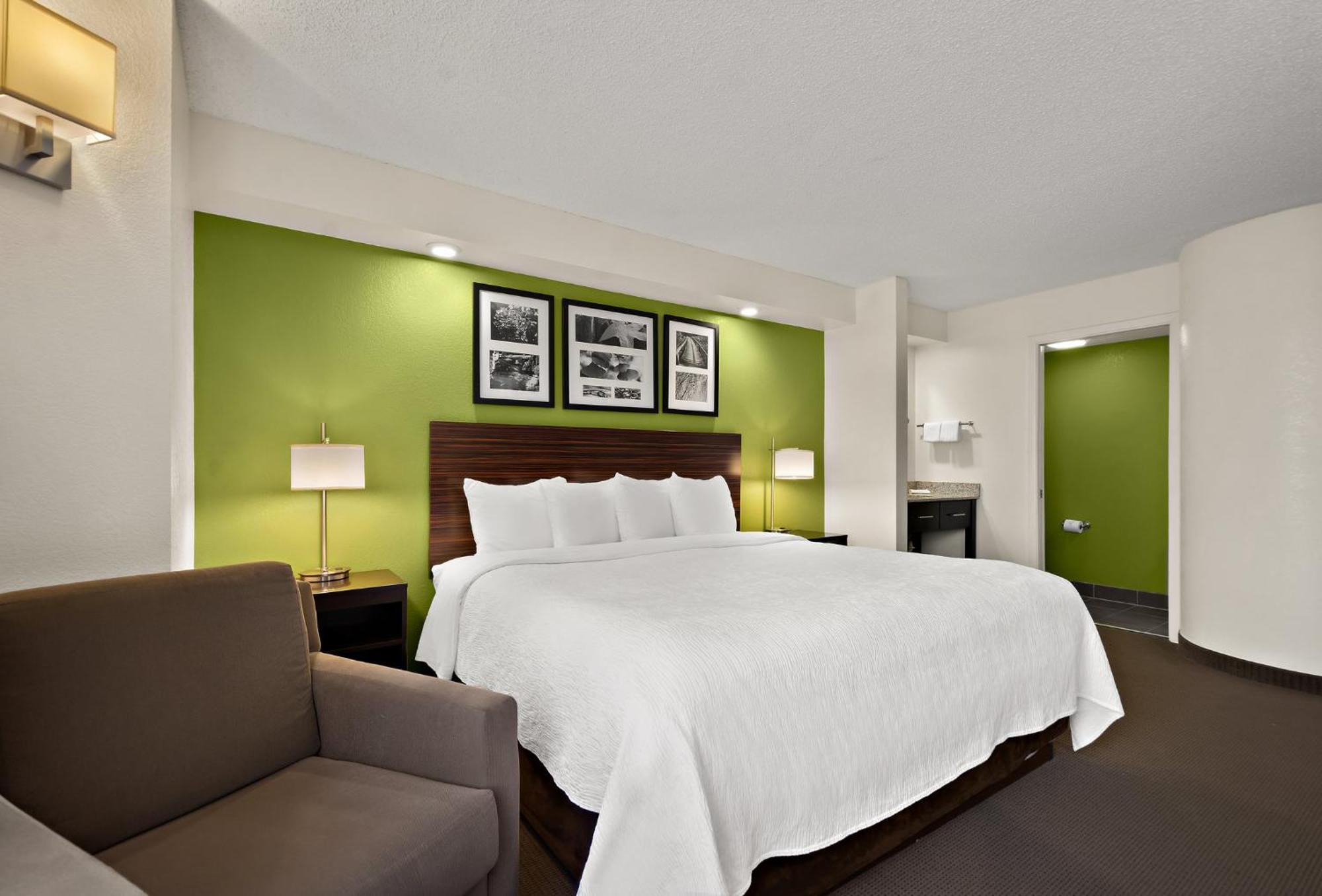 Spot X Hotel Tampa - Wesley Chapel By The Red Collection Eksteriør bilde