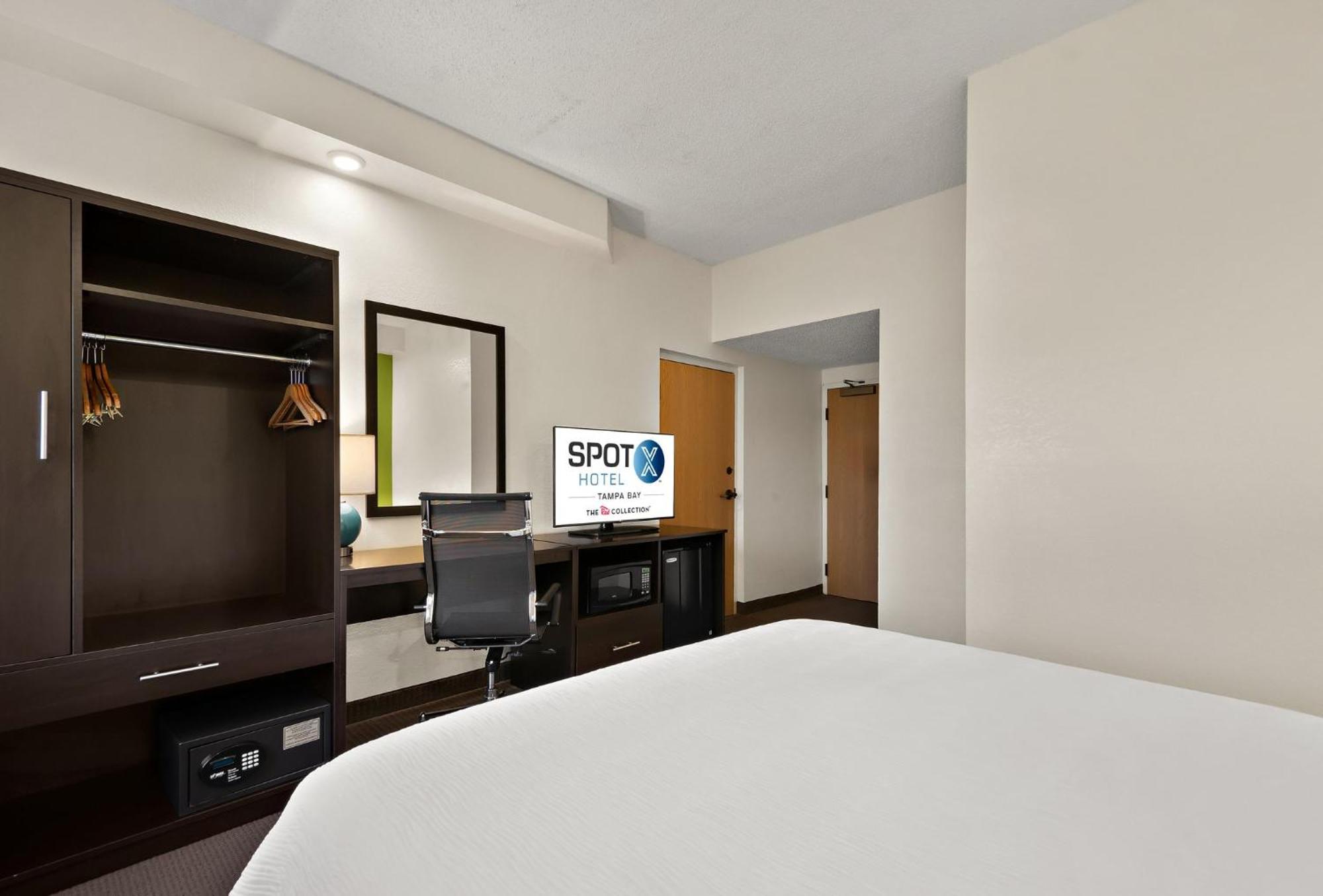 Spot X Hotel Tampa - Wesley Chapel By The Red Collection Eksteriør bilde