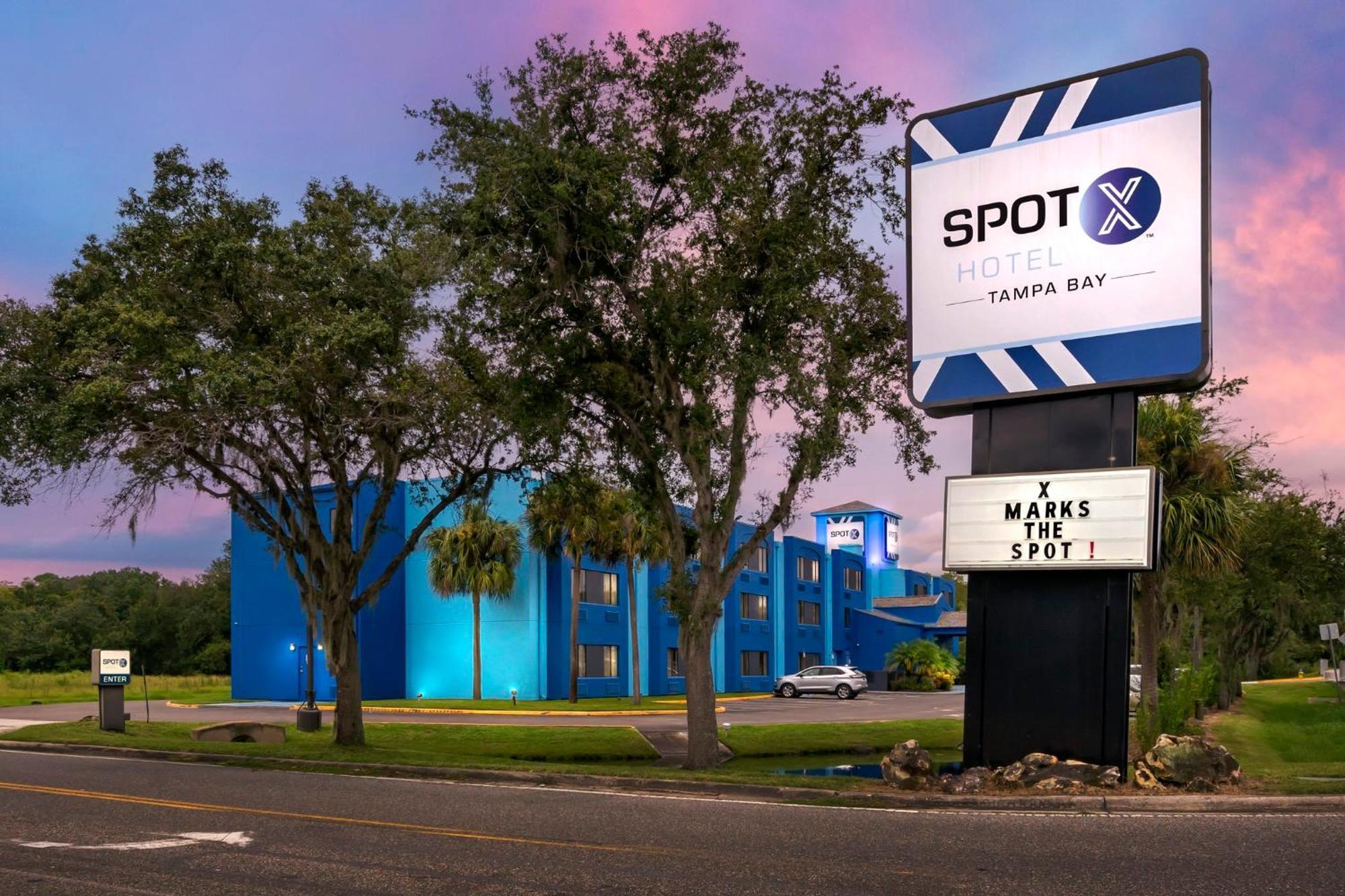 Spot X Hotel Tampa - Wesley Chapel By The Red Collection Eksteriør bilde